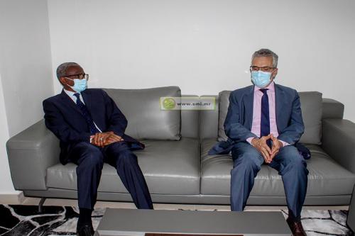 رئيس المجلس الدستوري يستقبل السفير الفرنسي